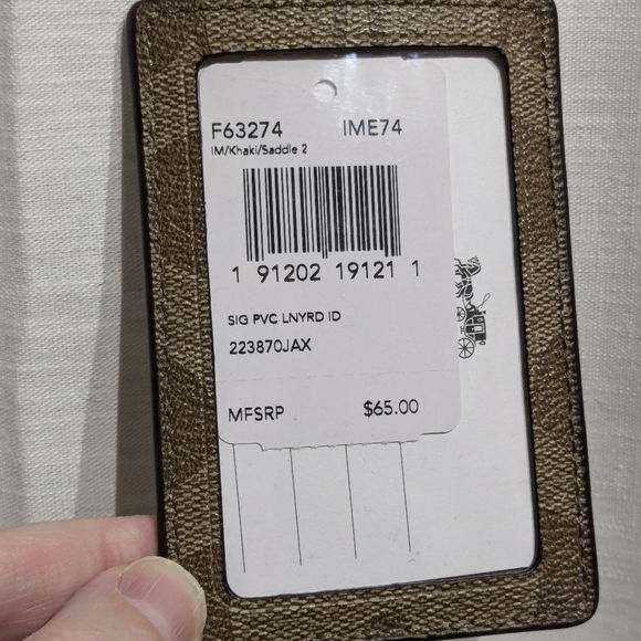 Authenticated Coach Card Lanyard NWT - Picture 2 of 6